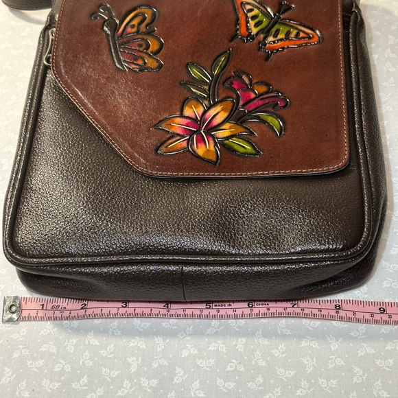 Leather CrossBody Hand Tooled and Painted with Butterflies and Flowers NWOT - Picture 5 of 12